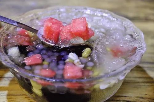 城市记忆老字号甜品_夏季特色甜品_云南黑暗料理网红打卡店,