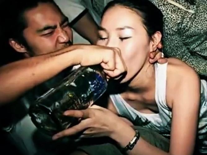 韩国娱乐圈丑视频_韩国娱乐圈性丑_韩国娱乐圈的丑陋事件电影