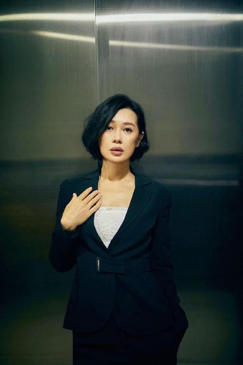 余姓的女明星_姓余女明星_姓余的艺人美女