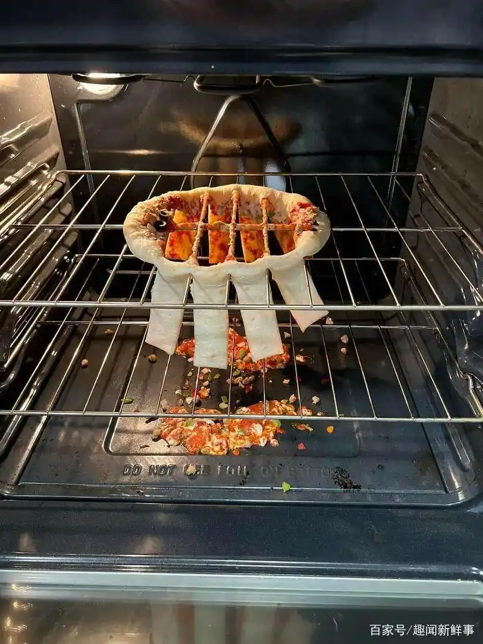 煮鸡蛋爆炸_烤箱食物失败案例_明星黑暗料理图片大全高清,