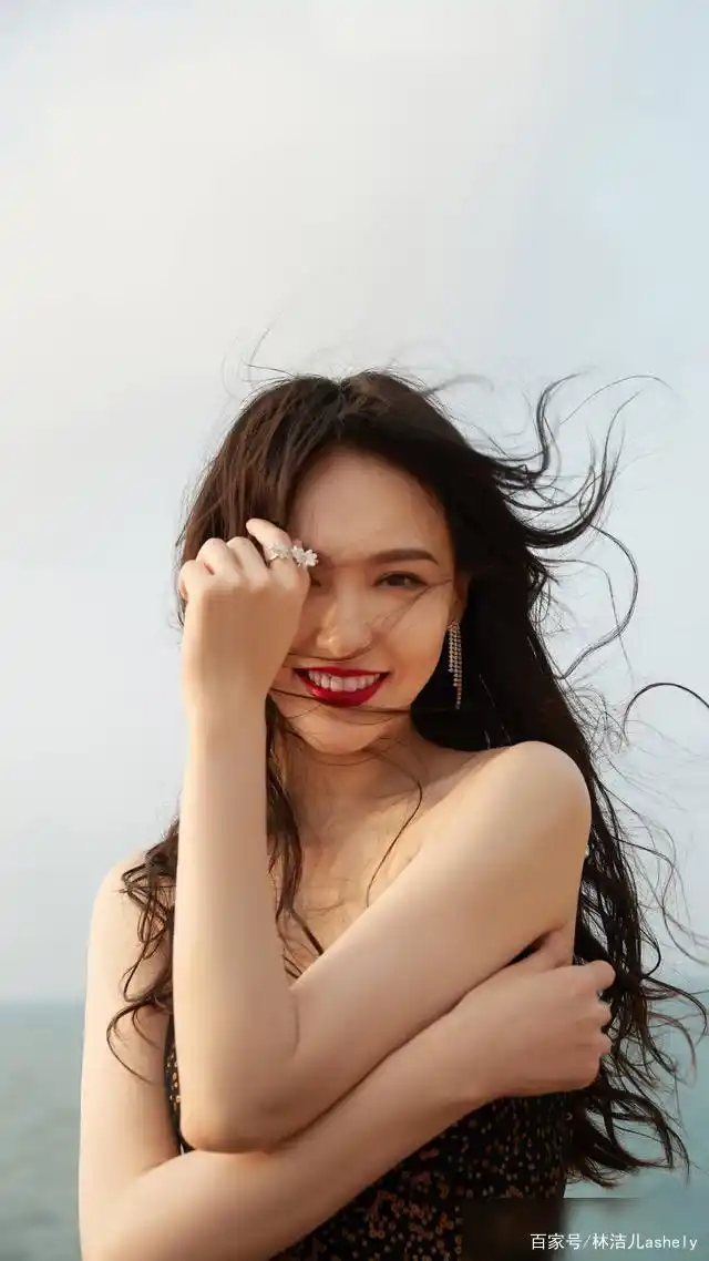 如何笑得更美_女明星的笑容_女明星笑容美